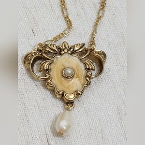 Avon Gold and Cream Pendant Necklace